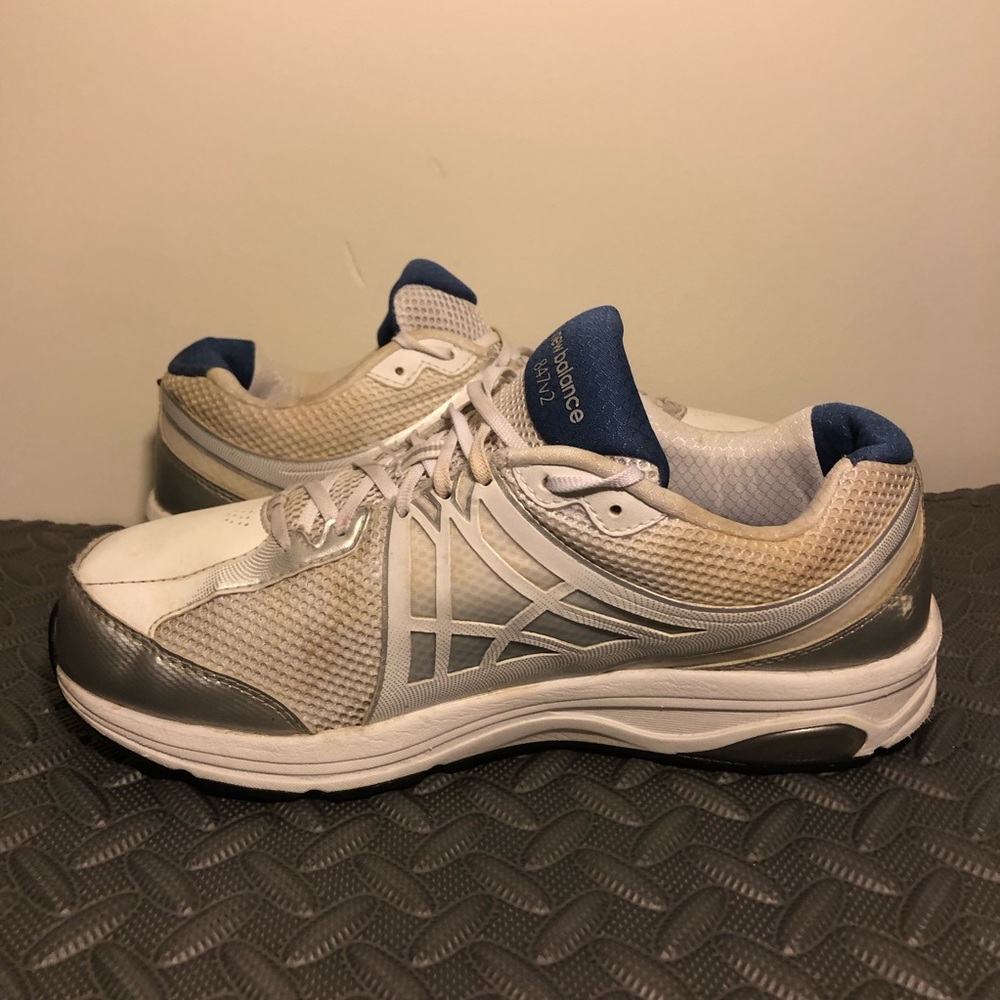 New Balance Men's 847v2 Walking Shoe size 9.5